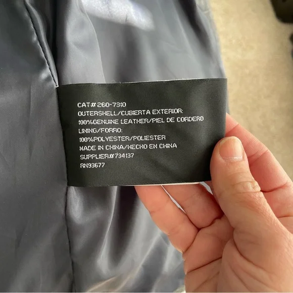 Vintage St John's Bay 100% Leather Gray Leather Jacket Unisex Size M - Picture 8 of 9